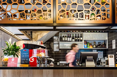 Brady Hotels Central Melbourne - Holiday Great Ocean Road 7