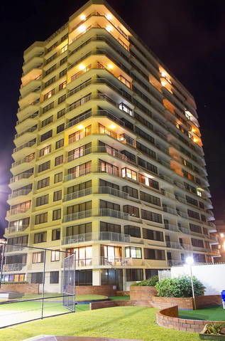 Breakers North - Absolute Beach Front Holiday Apartments - Holiday Great Ocean Road 2