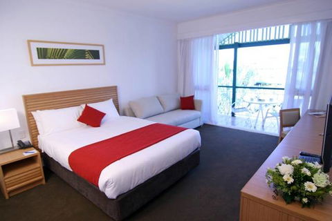 Novotel Twin Waters Resort Sunshine Coast - Holiday Great Ocean Road 9