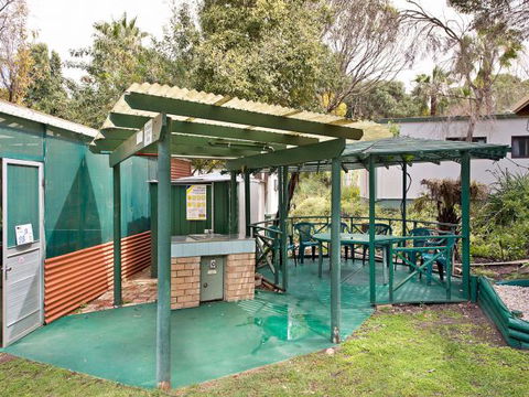 Acclaim Pine Grove Holiday Park - Holiday Great Ocean Road 6