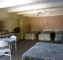 Spanish Lantern Motor Inn Parkes - Holiday Great Ocean Road