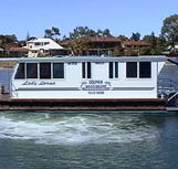 Dolphin Houseboat Holidays - Holiday Great Ocean Road