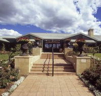 Harrigan's Irish Pub and Accommodation - Holiday Great Ocean Road