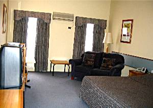 Footscray Motor Inn And Serviced Apartments - Holiday Great Ocean Road 1
