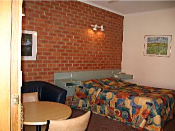 Footscray Motor Inn And Serviced Apartments - Holiday Great Ocean Road 2
