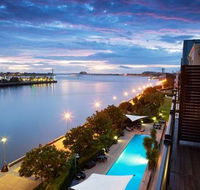 Crowne Plaza Newcastle - Holiday Great Ocean Road