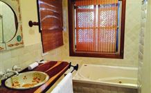 Bamboo Cottage - Holiday Great Ocean Road 1