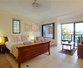 At Waterfront Whitsunday Retreat - Holiday Great Ocean Road 3