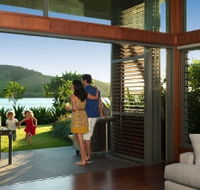 Yacht Club Villas