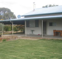 Gilgens Country River Retreat