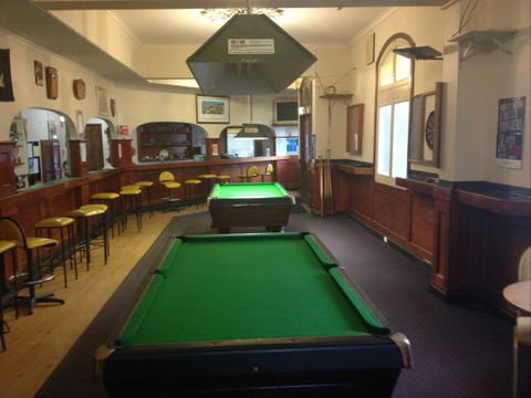 Cecil Hotel Zeehan - Holiday Great Ocean Road 1