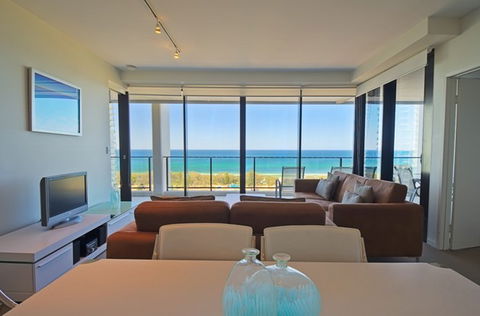 Ultra Broadbeach - Holiday Great Ocean Road 3
