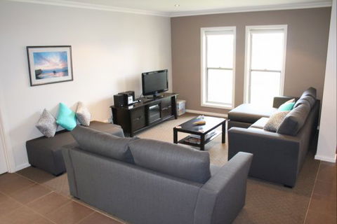 Adore 6 Villa - Holiday Great Ocean Road 3