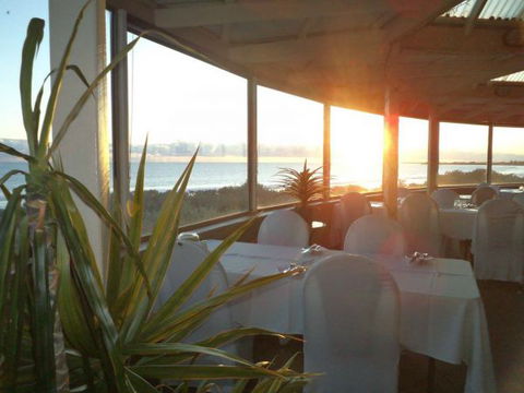 African Reef Resort Hotel - Holiday Great Ocean Road 0