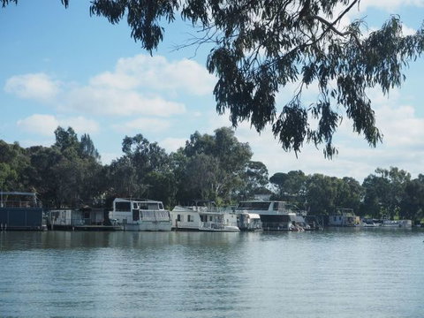 Murray Bridge Marina Camping And Caravan Park - Holiday Great Ocean Road 7