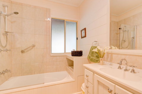 All About Me Bed And Breakfast - Holiday Great Ocean Road 3