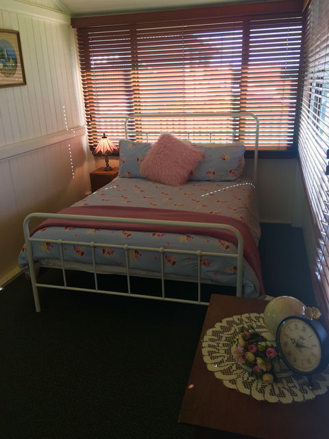 Dillons Cottage Stanthorpe - Holiday Great Ocean Road 5