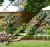 Riesling Trail and Clare Valley Cottages