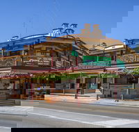The Bentley's Hotel Motel
