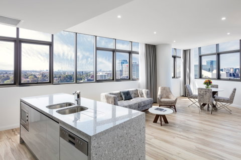 Meriton Suites Church Street, Parramatta - Holiday Great Ocean Road 0