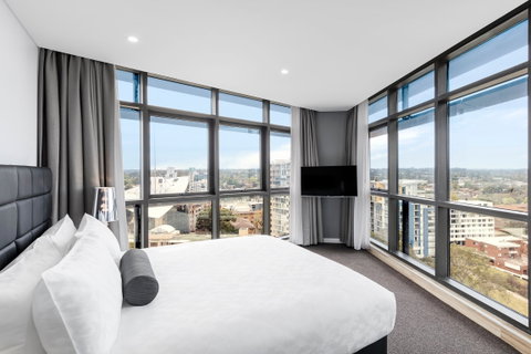 Meriton Suites Church Street, Parramatta - Holiday Great Ocean Road 1