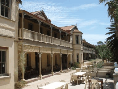 Priory Resort Hotel - Holiday Great Ocean Road