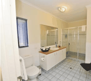 Ochre Moon - Holiday Great Ocean Road 1