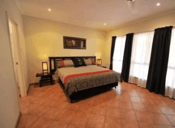 Ochre Moon - Holiday Great Ocean Road 2