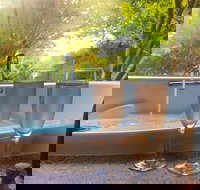 Adelaide Hills Retreats - The Nest - Holiday Great Ocean Road