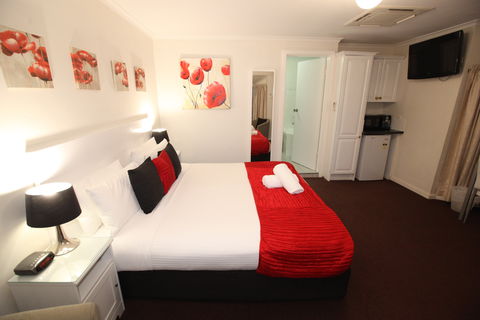 Clare Valley Motel - Holiday Great Ocean Road 2
