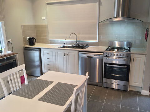 High Peaks Cottages - Holiday Great Ocean Road 2