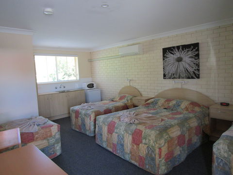 Manilla Motel - Holiday Great Ocean Road 2