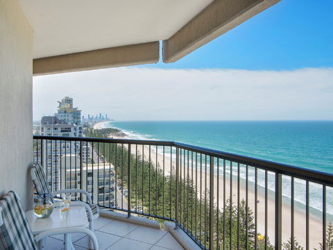 Burleigh Esplanade Apartments - Holiday Great Ocean Road 2