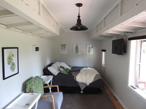 Miners Ridge Vineyard Railway Carriage B&B - Holiday Great Ocean Road 0