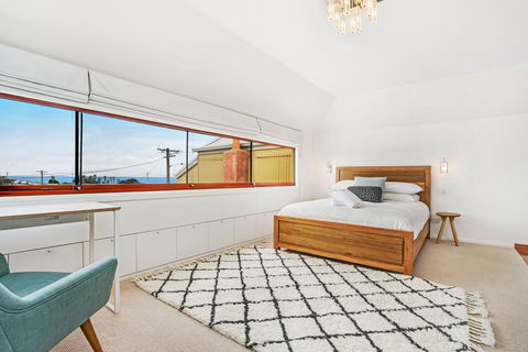 Newcastle Executive Homes - Oceanview Terrace - Holiday Great Ocean Road 0