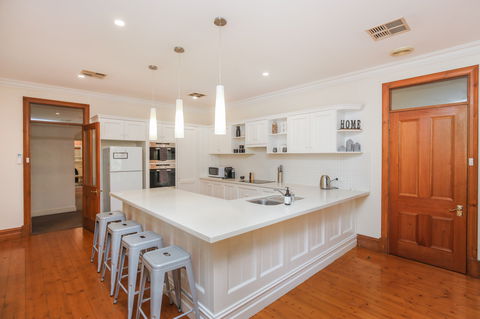 The Hills House At Hahndorf - Holiday Great Ocean Road 1