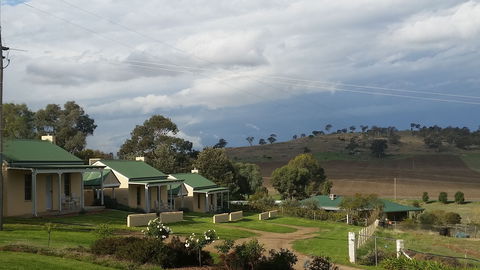 Wagga Wagga Country Cottages - Holiday Great Ocean Road 2