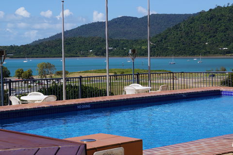 Whitsunday Terraces Resort - Holiday Great Ocean Road 2