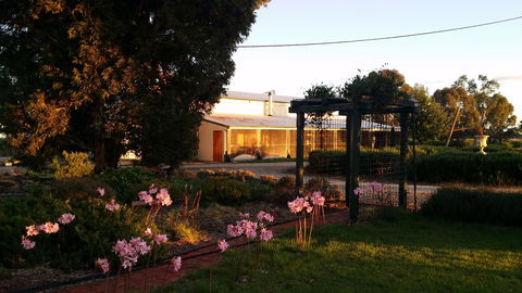 Angas Plains Wines Suites - Holiday Great Ocean Road 1