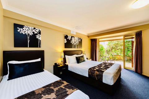 Best Western PLUS Ambassador On Ruthven - Holiday Great Ocean Road 1