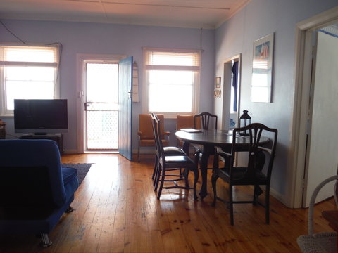 The Little White House - Holiday Great Ocean Road 2