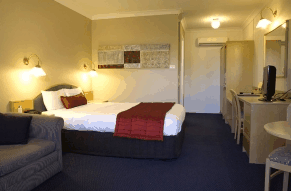 In Town Motor Inn - Holiday Great Ocean Road 1