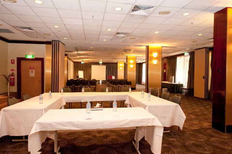 Aspire Hotel Sydney - Holiday Great Ocean Road 3