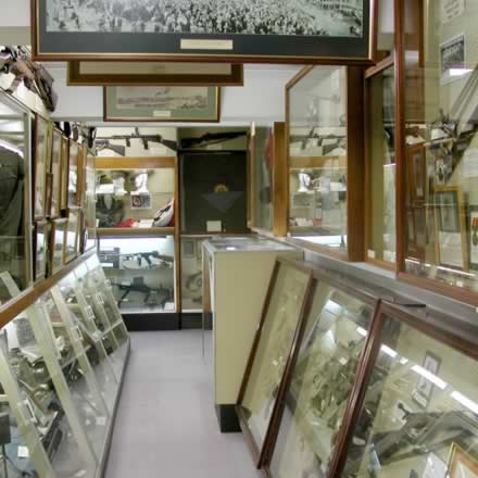 Queensland Military Memorial Museum - Holiday Great Ocean Road 0