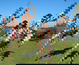 Wadumbah Aboriginal Dance Troupe - Holiday Great Ocean Road 0