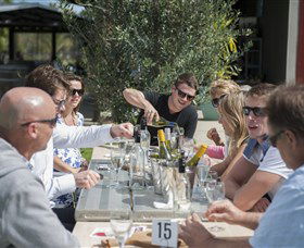Ugly Duckling Wines - Holiday Great Ocean Road 0