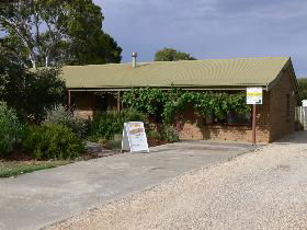 Sand Drift Gallery - Holiday Great Ocean Road 0