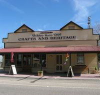 Dolly's Golden Raintree Craft and Heritage Centre - Holiday Great Ocean Road