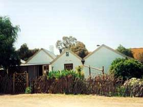 Miners Cottage And Garden - Holiday Great Ocean Road 0