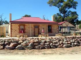 Uleybury Wines - Holiday Great Ocean Road 0
